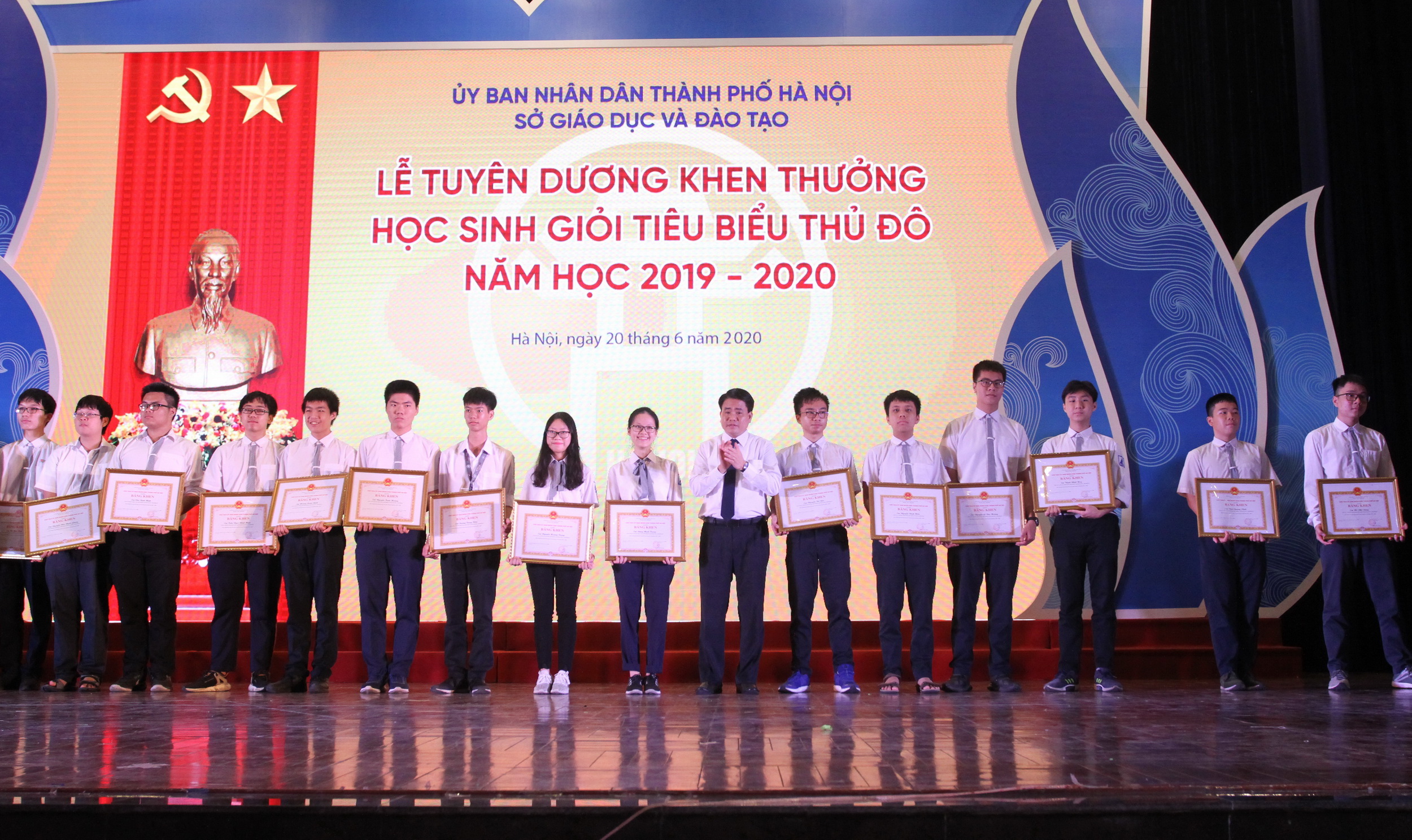 Hà Nội tuyên dương 509 học sinh giỏi tiêu biểu năm học 2019-2020